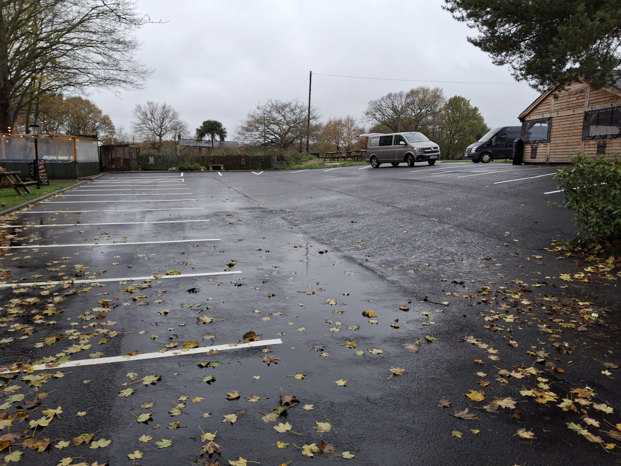 Myrtle Tavern pub car park tarmac resurfacing